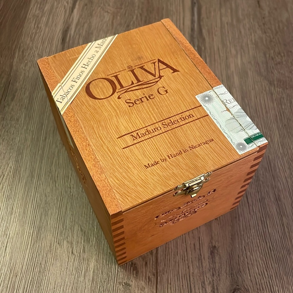 Olivia Serie G Cigar Box
